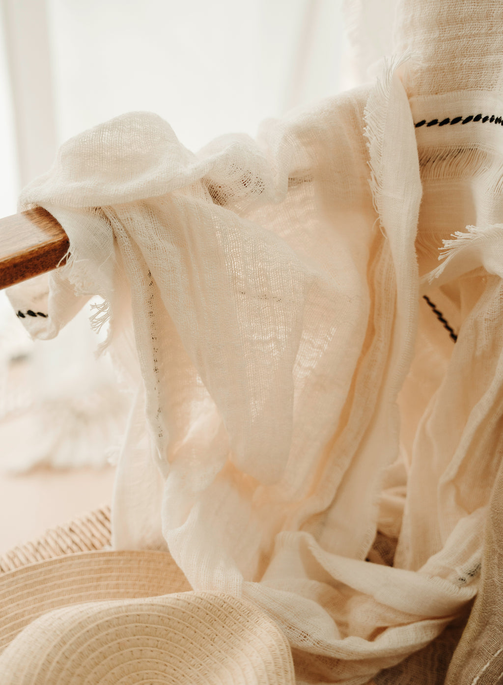 SCENTED CANDLE FRESH LINEN – CLEAN, SOFT COTTON SCENT