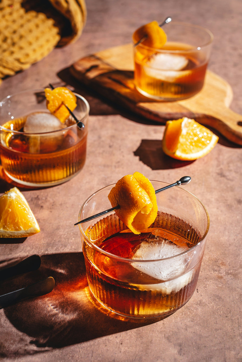 SCENTED CANDLE AMBER & ORGANGE - WARM CITRUS-AMBER FRAGRANCE